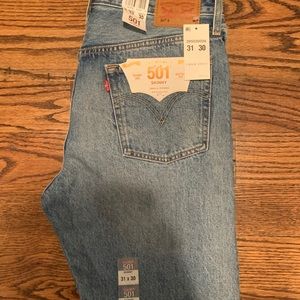 Levi’s 501 Skinny Jeans